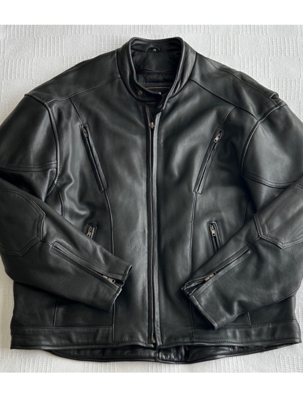 Vintage Unik Ultra Mens Black leather riding jacket
size 58-3XL